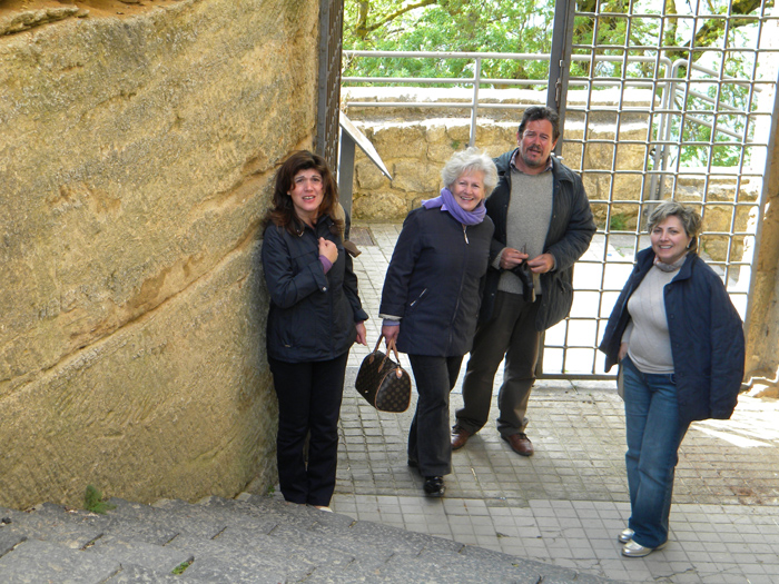 212 INGRESSO AMICI AL CASTELLO.jpg
